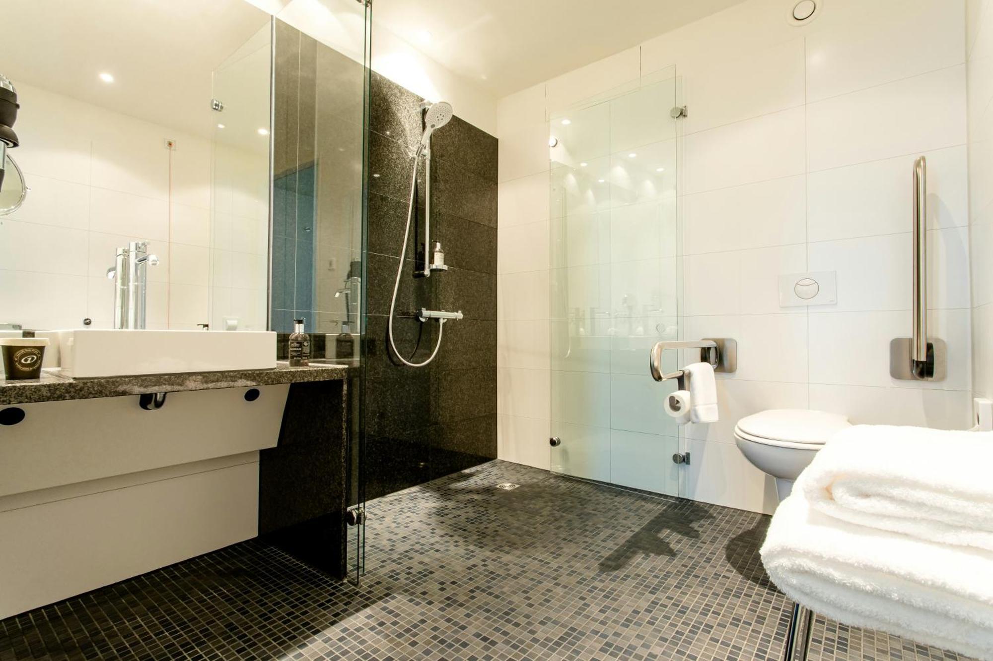 Motel One Barcelona-Ciutadella — Fotos 3